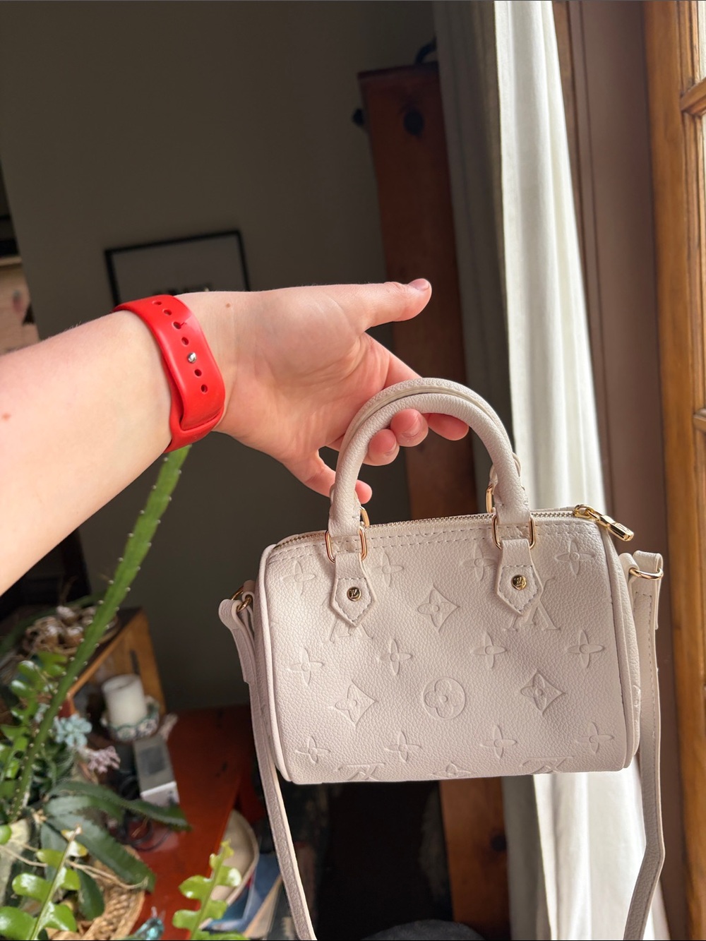 Louis Vuitton White Embossed Crossbody Mini Speedy - Picture 8 of 8